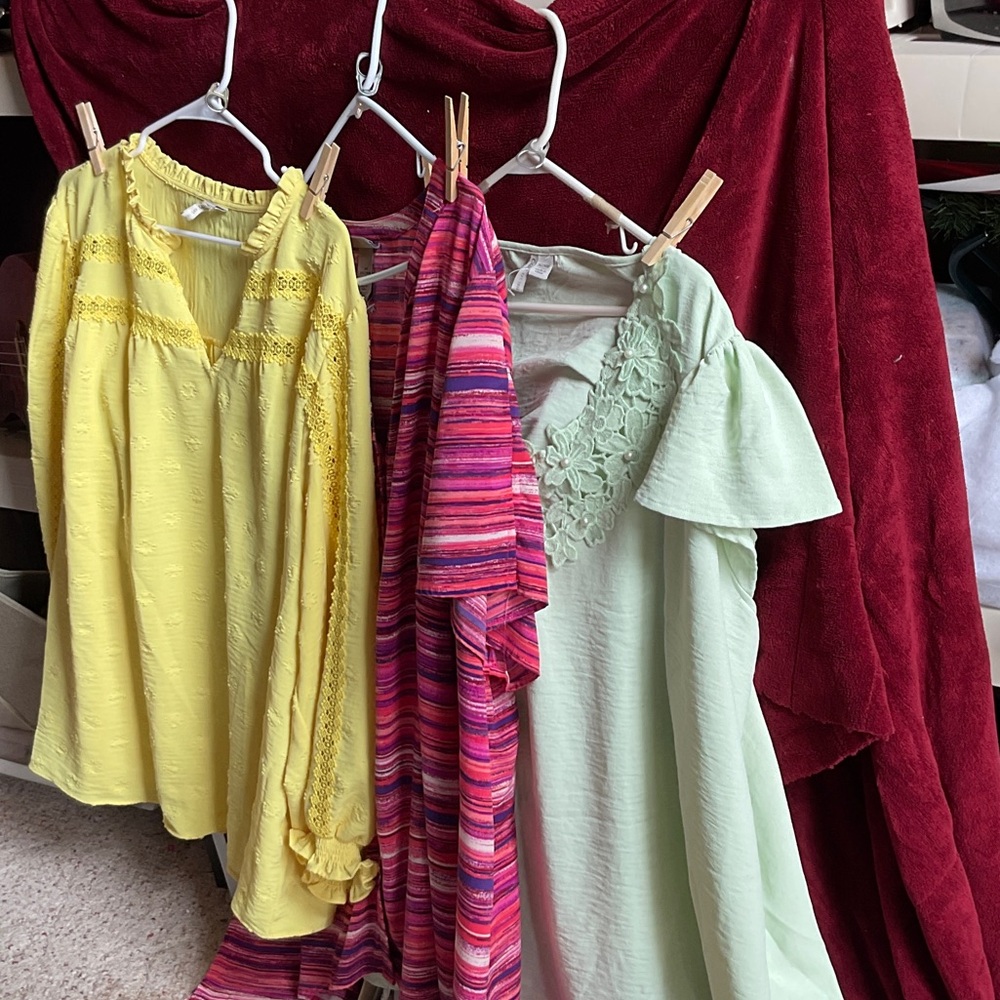 Yellow Lightweight Women's Blouse - Casual V-Neck with Lace Trim